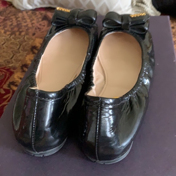 Authentic Prada logo flats - Picture 5 of 13